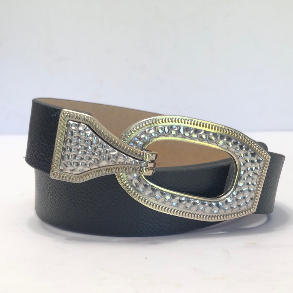 Chico’s Black Silver Adjustable Claw Hook Leather Belt size S/M